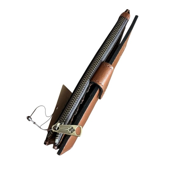 Patricia Nash Nazari Wallet - Picture 6 of 7